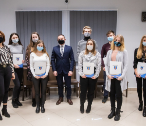 Najzdolniejsi uczniowie z terenu Gminy otrzymali stypendia