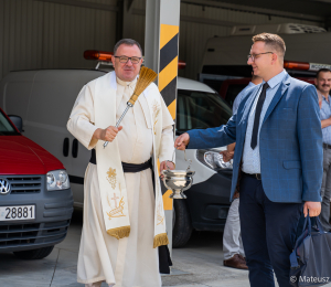 Poświęcenie nowych sprzętów przekazanych dla ZWiK