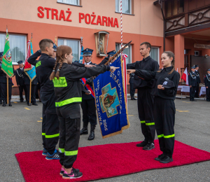 Nowy samochód dla OSP Ptaszkowa 