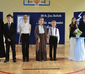 Uroczysta akademia przygotowana przez dzieci ze Szkoły Podstawowej w Polnej