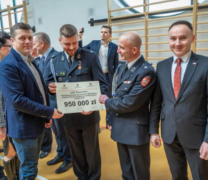 OSP Ptaszkowa otrzymało promesę na zakup samochodu ratowniczo - gaśniczego!