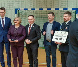 OSP Ptaszkowa otrzymało promesę na zakup samochodu ratowniczo - gaśniczego!
