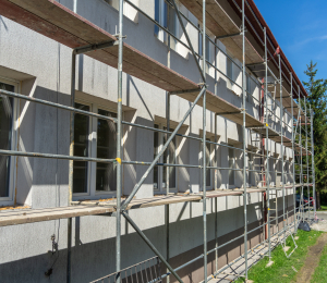Trwa modernizacja budynku Zespołu Szkolno-Przedszkolnego w Stróżach 