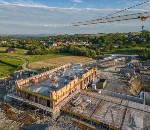 Fotorelacja z kolejnego etapu budowy szkoły w Gródku