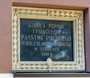 Kompleksowy remont budynku Zespołu Szkolno-Przedszkolnego w Stróżach dobiega końca!