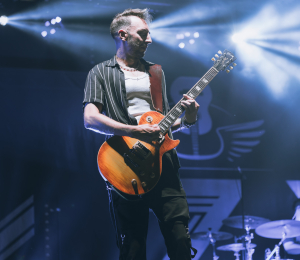 Dożynki gminne w Stróżach-koncert zespołu ŁZY