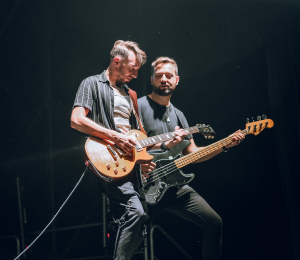 Dożynki gminne w Stróżach-koncert zespołu ŁZY