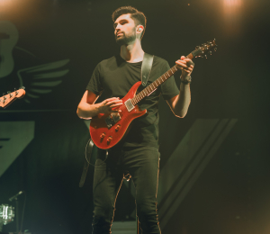 Dożynki gminne w Stróżach-koncert zespołu ŁZY