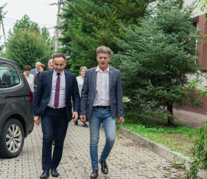 Kompleksowy remont budynku Zespołu Szkolno-Przedszkolnego w Stróżach dobiegł końca!