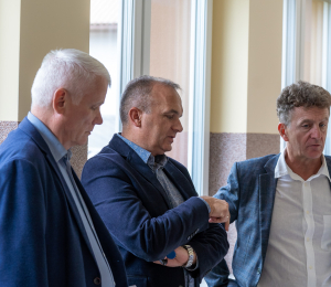 Kompleksowy remont budynku Zespołu Szkolno-Przedszkolnego w Stróżach dobiegł końca!