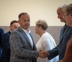 Kompleksowy remont budynku Zespołu Szkolno-Przedszkolnego w Stróżach dobiegł końca!