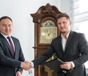 6 uczniów z terenu Gminy Grybów otrzymało stypendium za wybitne osiągnięcia w nauce i sporcie.