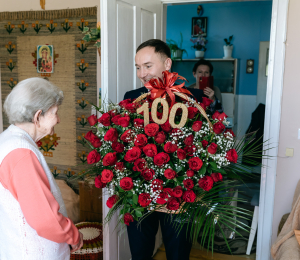 Jubileusz 100-tnych urodzin mieszkanki Stróż