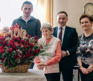 Jubileusz 100-tnych urodzin mieszkanki Stróż