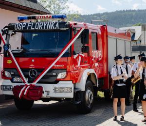 Poświęcenie wozu ratowniczo-gaśniczego we Florynce