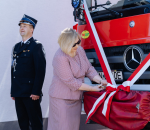 Poświęcenie wozu ratowniczo-gaśniczego we Florynce