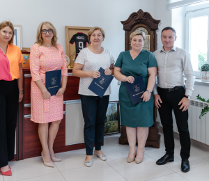 Wręczenie powierzenia stanowiska dyrektorom szkół