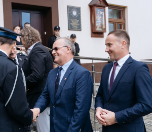 OSP Siołkowa ma nowy samochód  rozpoznawczo – ratowniczy.