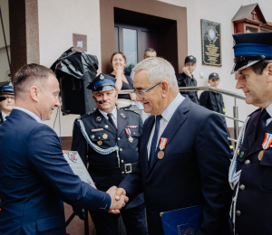 OSP Siołkowa ma nowy samochód  rozpoznawczo – ratowniczy.