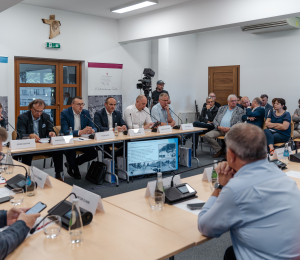 Posiedzenie Senackiej Komisji Sportu w Centrum Sportów Zimowych w Ptaszkowej