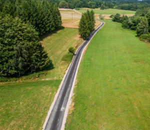 Kolejne 3 kilometry nowych nawierzchni bitumicznych 