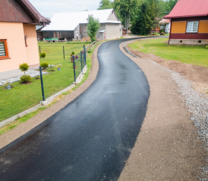 Kolejne 3 kilometry nowych nawierzchni bitumicznych 