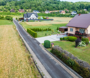 Kolejne 3 kilometry nowych nawierzchni bitumicznych 