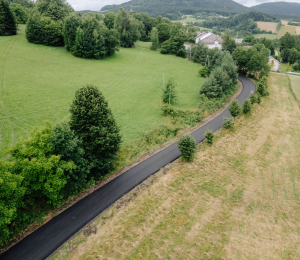 Kolejne 3 kilometry nowych nawierzchni bitumicznych 