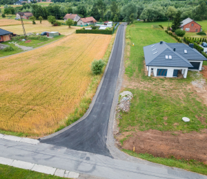 Kolejne 3 kilometry nowych nawierzchni bitumicznych 