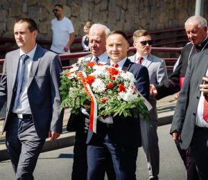 Uroczyste obchody Święta Wojska Polskiego w Grybowie