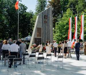 Uroczyste obchody Święta Wojska Polskiego w Grybowie