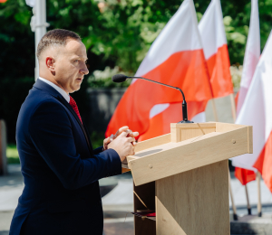Uroczyste obchody Święta Wojska Polskiego w Grybowie