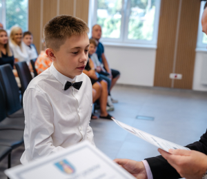 Najzdolniejsi uczniowie otrzymali stypendia Wójta Gminy Grybów