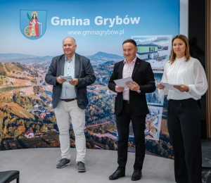 Najzdolniejsi uczniowie otrzymali stypendia Wójta Gminy Grybów