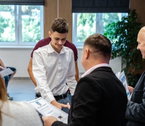 Najzdolniejsi uczniowie otrzymali stypendia Wójta Gminy Grybów