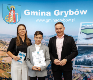 Najzdolniejsi uczniowie otrzymali stypendia Wójta Gminy Grybów
