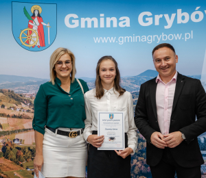 Najzdolniejsi uczniowie otrzymali stypendia Wójta Gminy Grybów