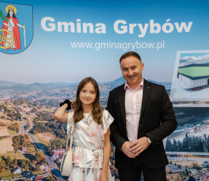 Najzdolniejsi uczniowie otrzymali stypendia Wójta Gminy Grybów