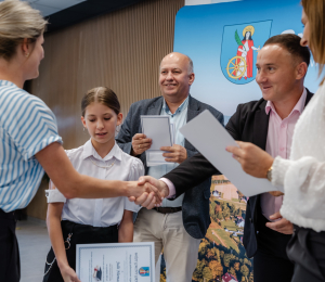 Najzdolniejsi uczniowie otrzymali stypendia Wójta Gminy Grybów