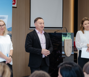 Najzdolniejsi uczniowie otrzymali stypendia Wójta Gminy Grybów