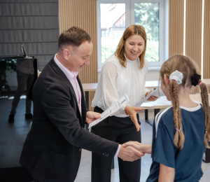 Najzdolniejsi uczniowie otrzymali stypendia Wójta Gminy Grybów