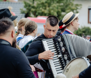 Dożynki Gminne w Kąclowej – święto plonów, które połączyło pokolenia