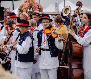 Dożynki Gminne w Kąclowej – święto plonów, które połączyło pokolenia