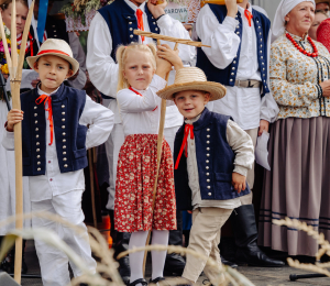 Dożynki Gminne w Kąclowej – święto plonów, które połączyło pokolenia