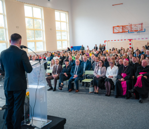 Uroczyste otwarcie nowego budynku Szkoły Podstawowej im. Armii Krajowej w Gródku
