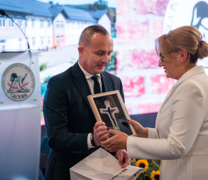 Uroczyste otwarcie nowego budynku Szkoły Podstawowej im. Armii Krajowej w Gródku