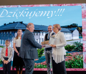 Uroczyste otwarcie nowego budynku Szkoły Podstawowej im. Armii Krajowej w Gródku