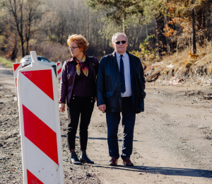 Samorządowcy z wizytą na inwestycjach w Gminie Grybów