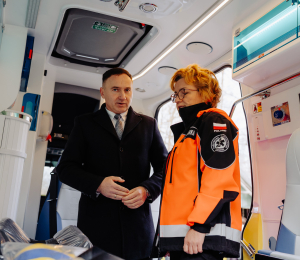 Do podstacji Sądeckiego Pogotowia Ratunkowego w Grybowie trafił nowoczesny ambulans.