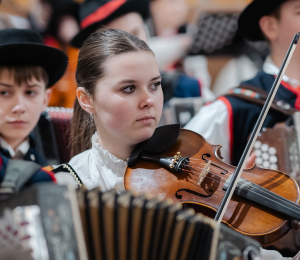 Charytatywny Koncert Kolęd w Ptaszkowej – muzyka, która niesie pomoc